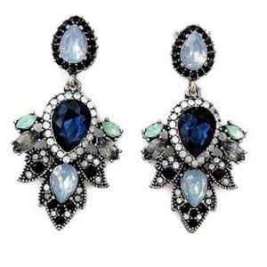 🫟 ELLA & ELLY - Blue Crystal & Silvertone Fashion Drop Earrings